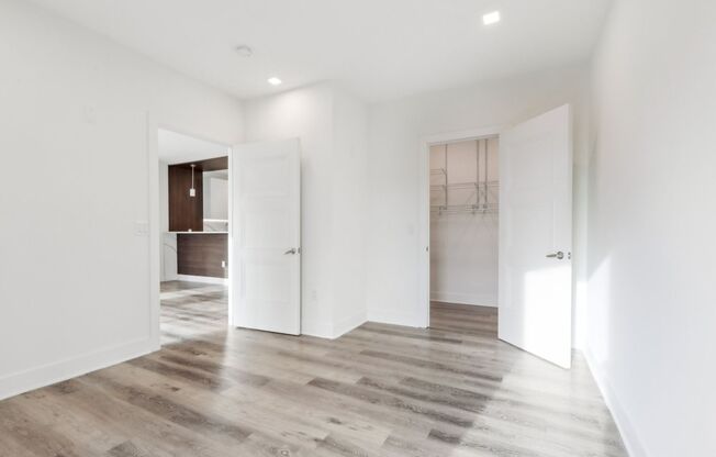 2 beds, 2 baths, 980 sqft, $2,850, Unit 302