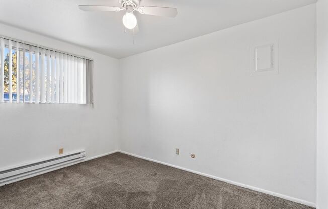 2 beds, 1 bath, 1,000 sqft, $1,150, Unit 1889 W 8