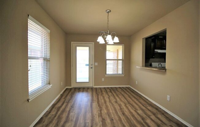 Wonderful 3 bed + office or 2nd living, 2 bath in Edmond