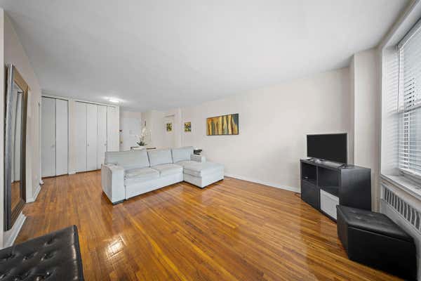 720 E 31 ST