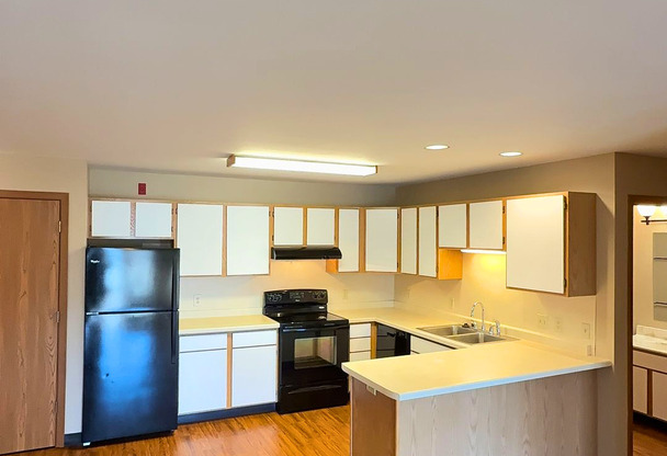 1 bed, 1 bath, $750, Unit PU420X-240