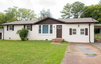 MOVE IN READY W/ FENCED IN BACK YARD!