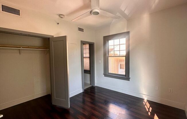 131 S NORMAN C FRANCIS PKWY