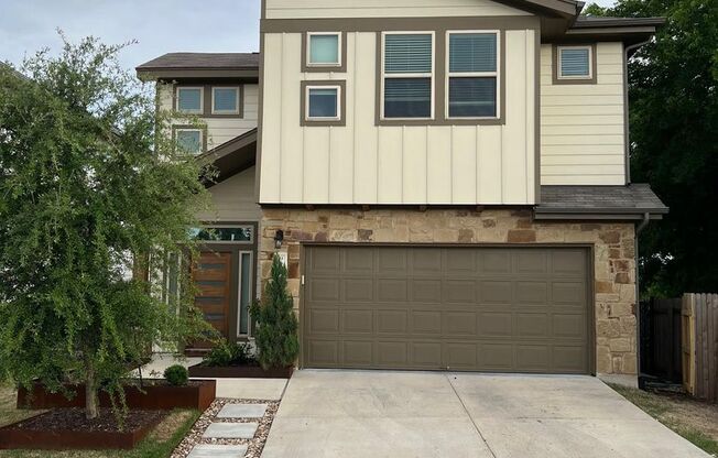 Single Family Home in Heart of S Austin