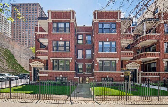 1 bed, 1 bath, 725 sqft, $2,097, Unit 1B