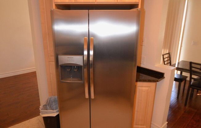 1 bed, 1 bath, $1,595, Unit # 420