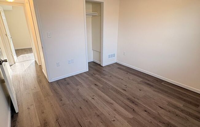 2 beds, 1 bath, 600 sqft, $725, Unit 440 SE Tefft St - Unit 09