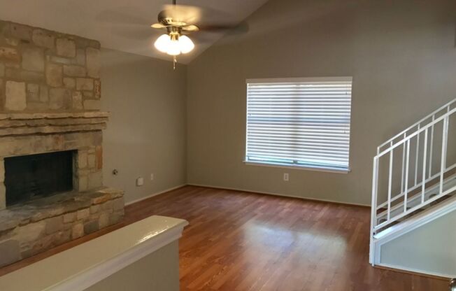 3 beds, 2 baths, $1,650