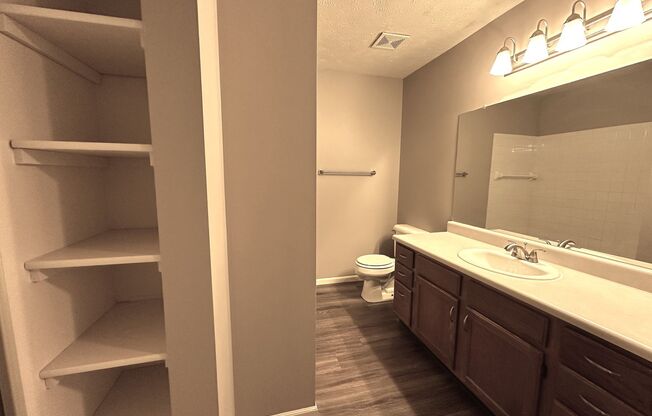 1 bed, 1 bath, 645 sqft, $999, Unit 601A