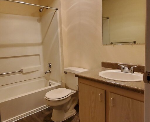 1 bed, 1 bath, 619 sqft, $1,445, Unit 250