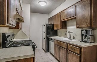 1 bed, 1 bathroom condo unit in Cottonwood Ridge in Norman, OK