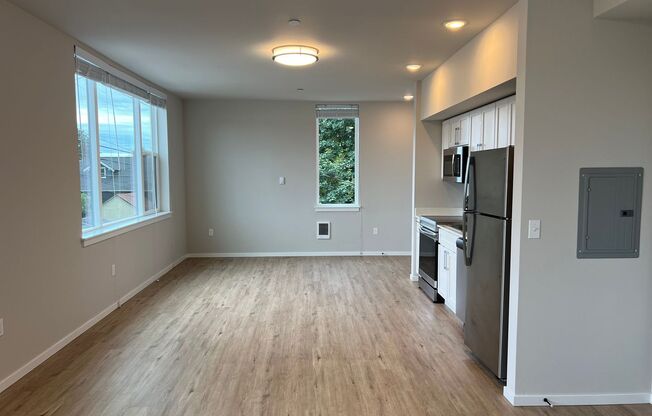 Studio, 1 bath, 474 sqft, $1,395, Unit 204