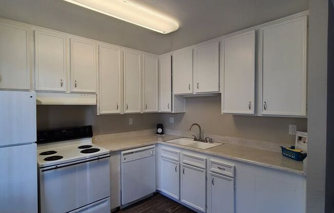1 bed, 1 bath, 436 sqft, $2,195, Unit 24