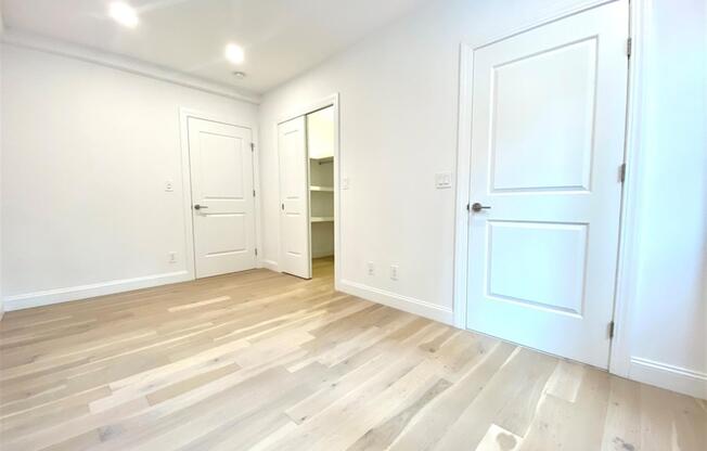 3 beds, 2 baths, 1,157 sqft, $9,250, Unit 4B