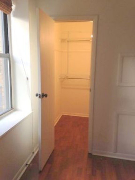 2 beds, 1 bath, $1,295