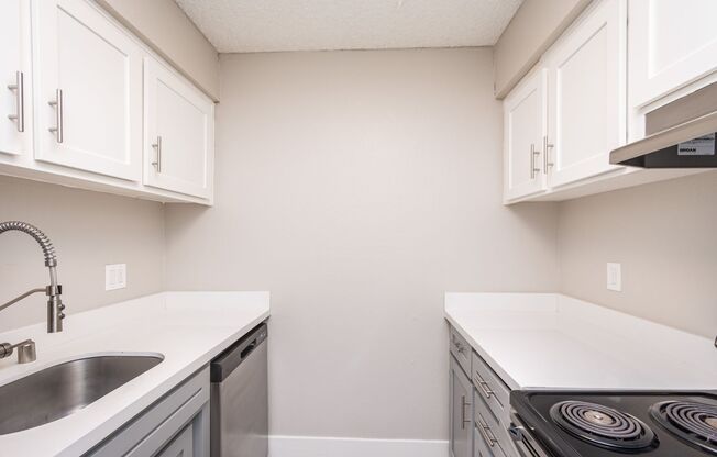 2 beds, 1 bath, 760 sqft, $1,825