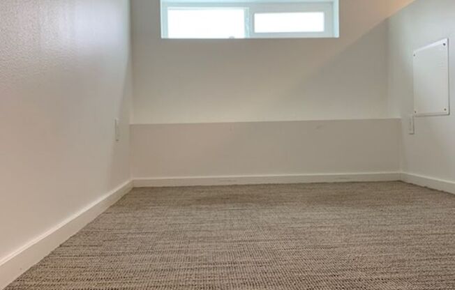 Studio, 1 bath, 186 sqft, $1,565, Unit 502