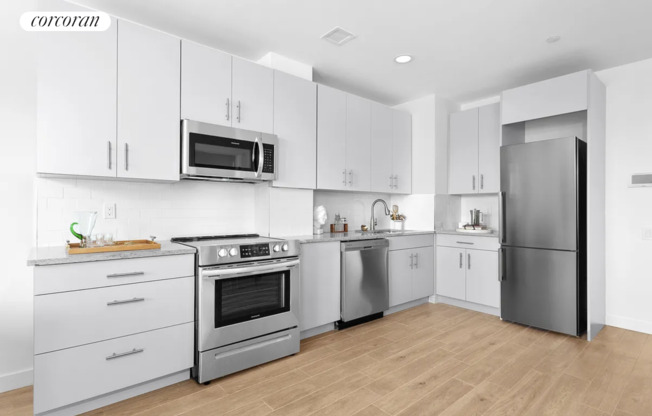 3 beds, 2 baths, $4,850, Unit 6D