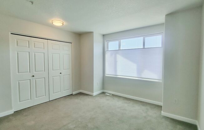 2 beds, 2.5 baths, $2,095, Unit # 103