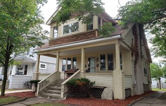 D097 - S West St 120