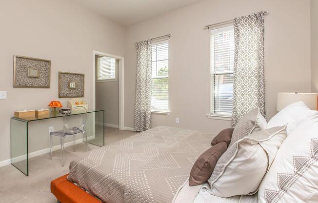 2 beds, 2 baths, 1,170 sqft, $1,570