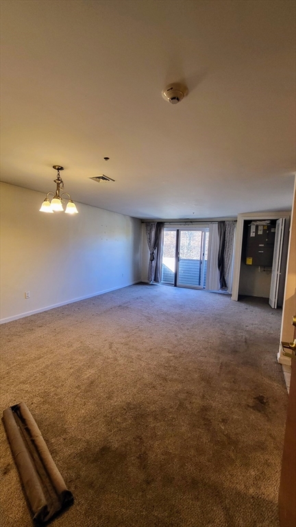 2 beds, 1 bath, 972 sqft, $2,200, Unit 303