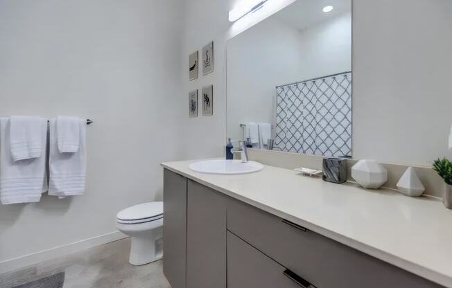 Ballard Lofts Community Amenities Fully Furnished Guest Suite