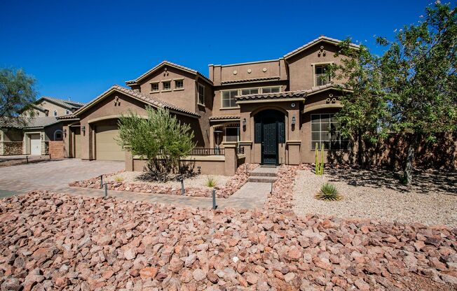 Beautiful 7 bedroom, 5.5 bath home in Henderson!