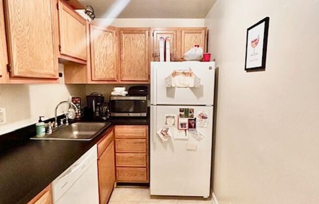 1 bed, 1 bath, $2,466.07