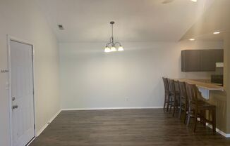 2 beds, 2 baths, $1,200