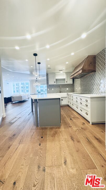 3 beds, 3.5 baths, 2,814 sqft, $19,995, Unit 1605
