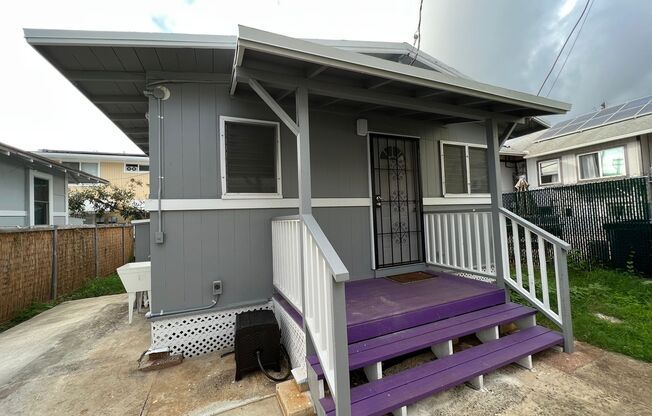 For Rent - 3046C Harding Ave. Honolulu, HI 96816