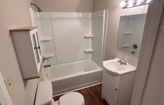 3 beds, 2 baths, 1,290 sqft, $1,495, Unit 307 Bishop Lane