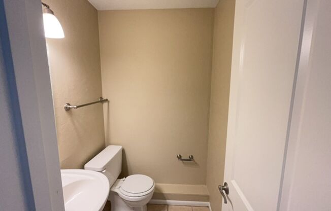 3 beds, 2.5 baths, $1,600, Unit # 310