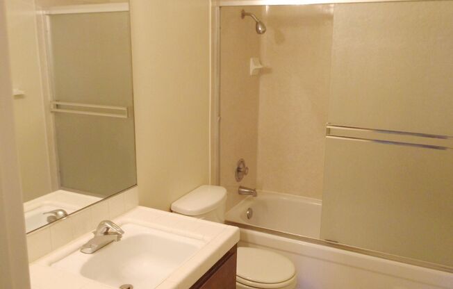 1 bed, 1 bath, 732 sqft, $1,425, Unit 25-109