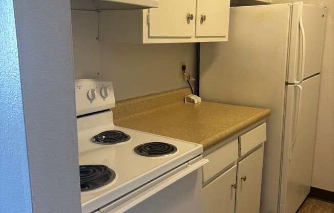 2 beds, 1 bath, 928 sqft, $825, Unit 3D