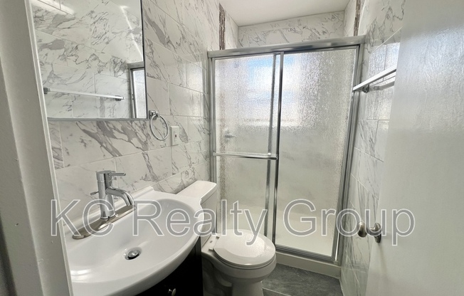 1 W JEFFREY ST
