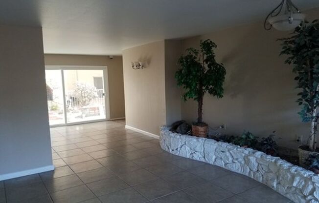 1 bed, 1 bath, 835 sqft, $1,895, Unit 106