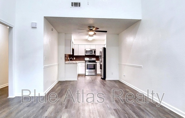 916 Hilltop Dr.