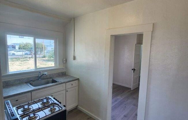 One bedroom close to downtown!!!