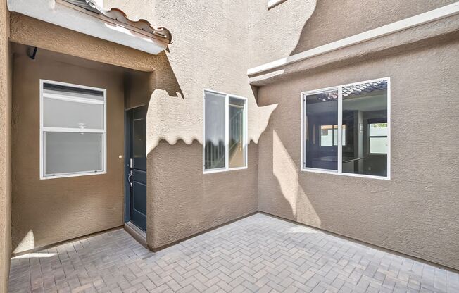 GORGEOUS TWO STORY HOME IN EAST LAS VEGAS!