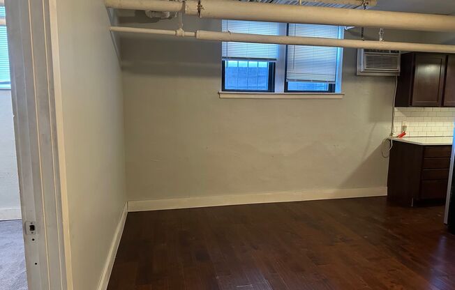 1 bed, 1 bath, 600 sqft, $999, Unit Unit A