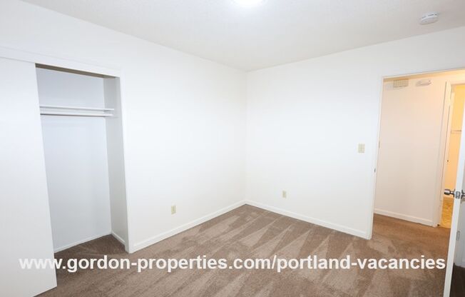 2 beds, 1 bath, $1,595