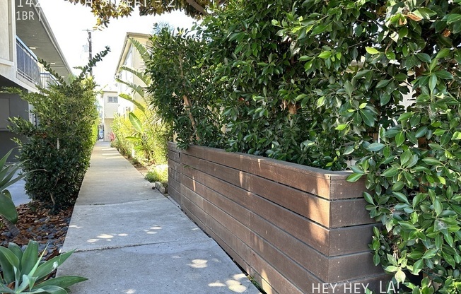 1428 10 ST