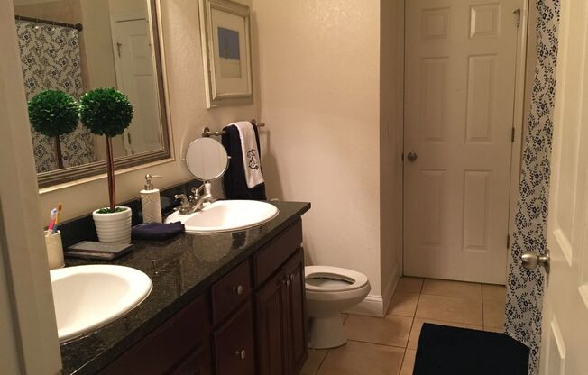 3 beds, 2 baths, 1,362 sqft, $1,700, Unit 2202