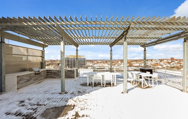 1 bed, 1 bath, 976 sqft, $3,400, Unit 512