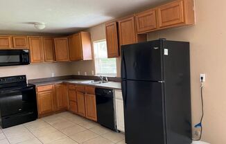 560 Imperial Pl