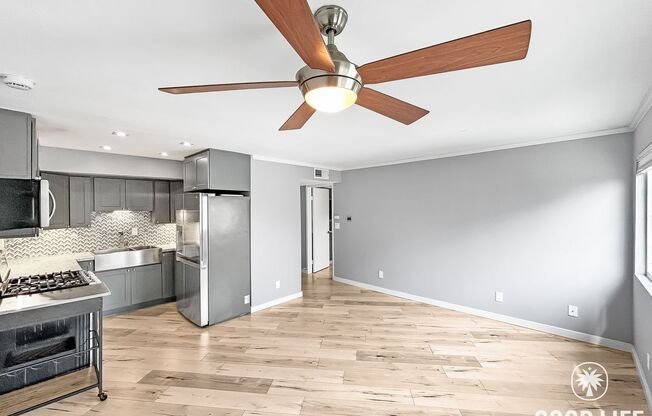 Beautiful 2BD/2BA W/ Reserved Parking and In-Unit Laundry in North Park!