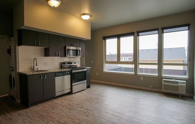 Serene Modern One Bedroom in Buckman Neighborhood!