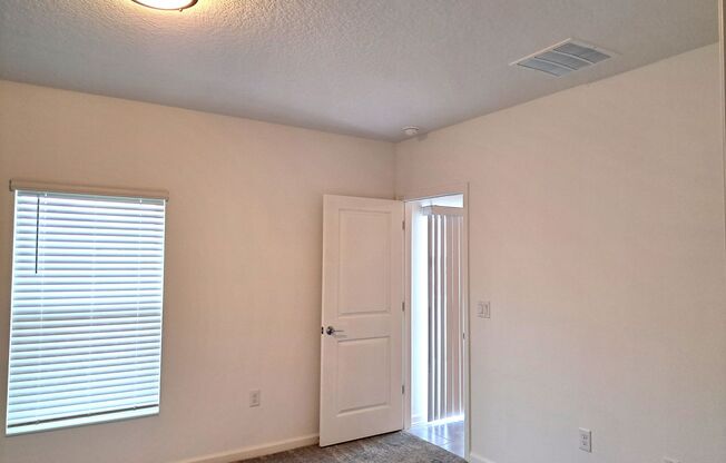 3 beds, 2 baths, $2,300